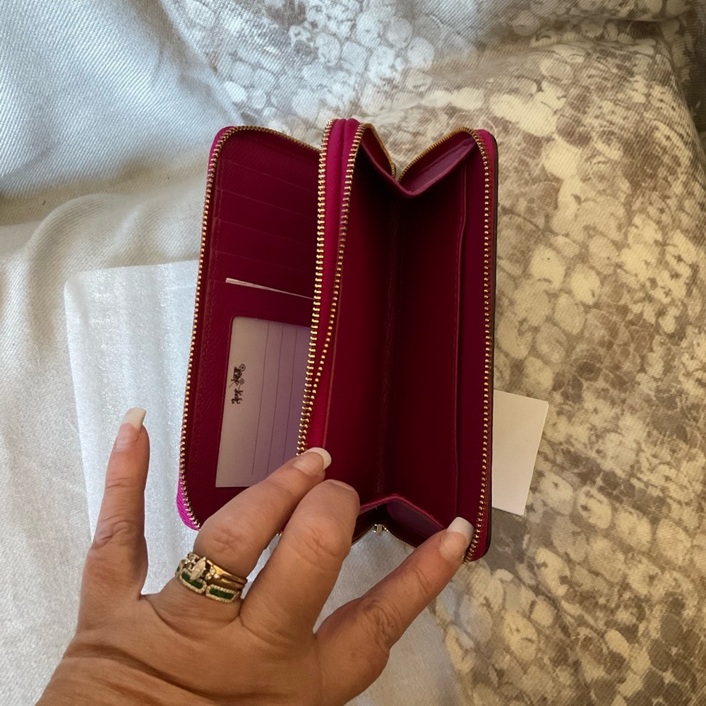 πCoach Phone Wallet π - Picture 3 of 4